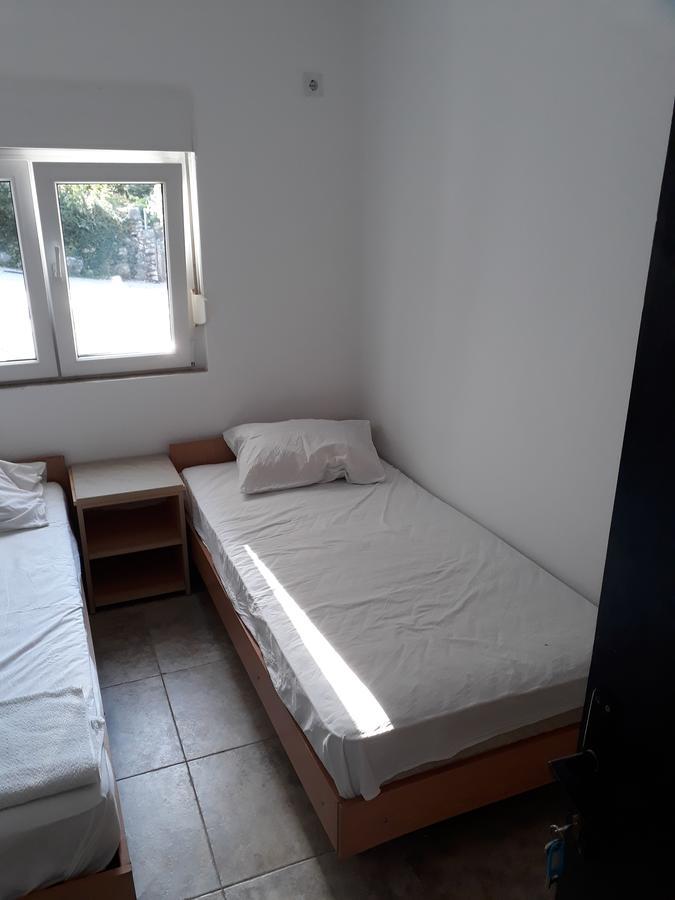 Guest House Sandra Котор Екстер'єр фото