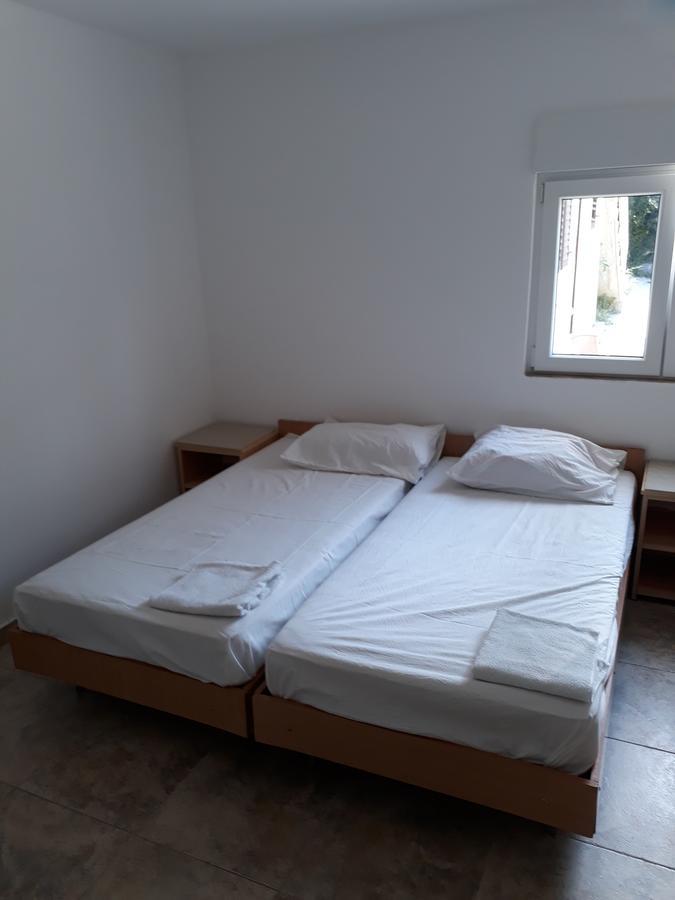 Guest House Sandra Котор Екстер'єр фото