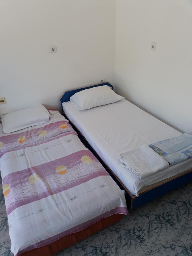 Guest House Sandra Котор Екстер'єр фото