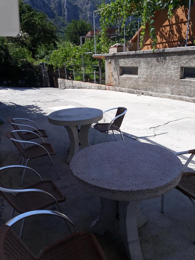 Guest House Sandra Котор Екстер'єр фото